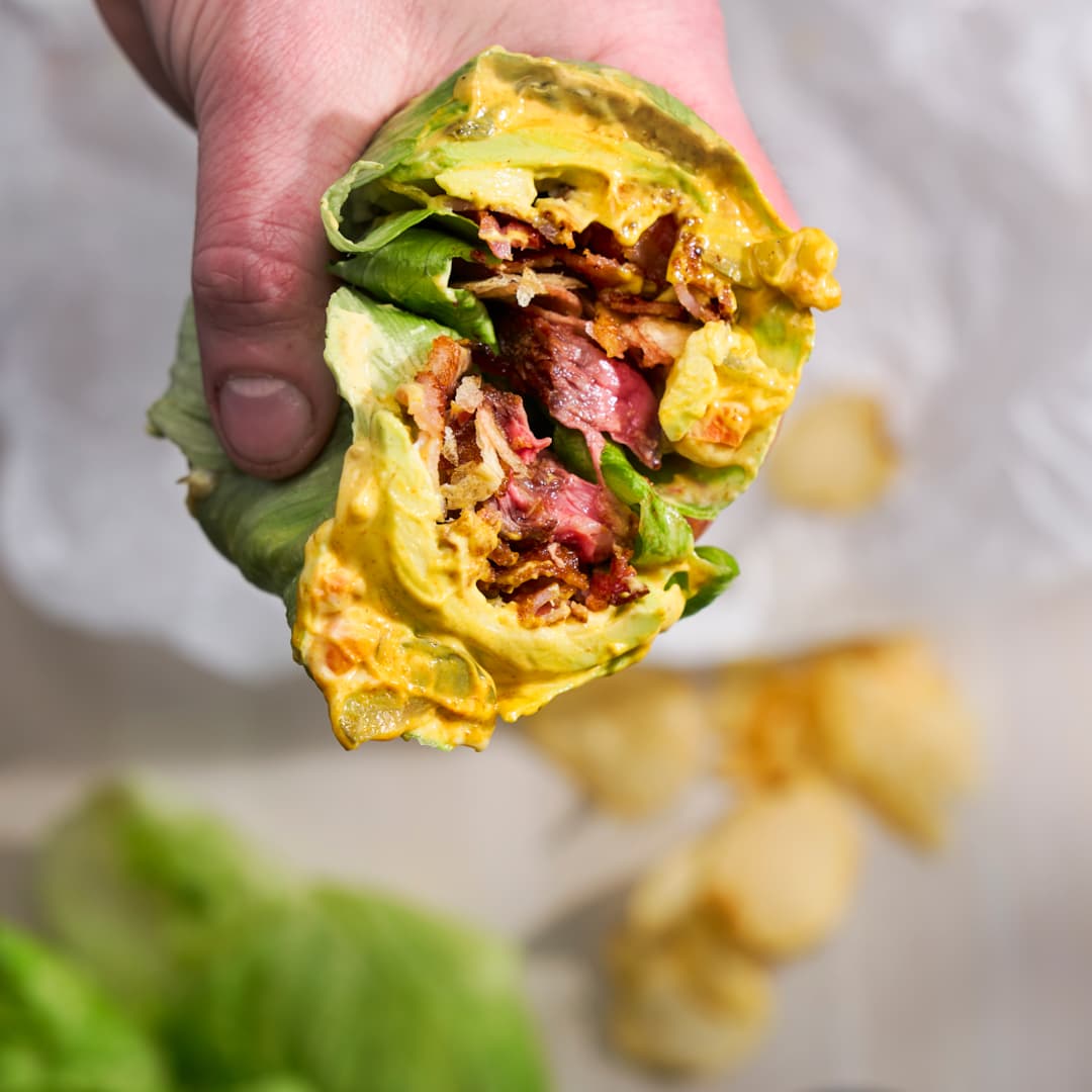 Krispig bacon entrecote wrap med Dansk remoulad