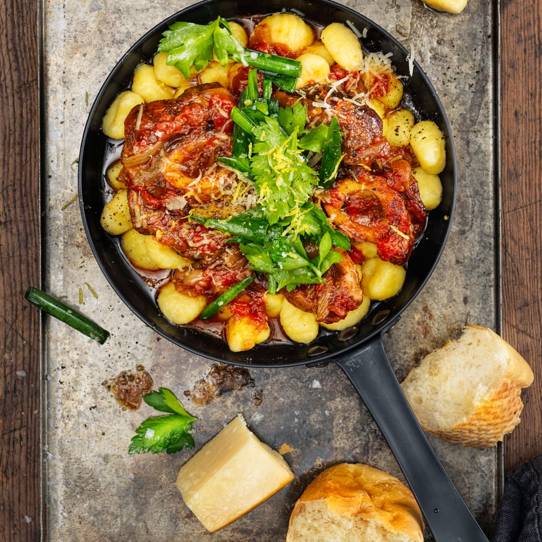 Rödvinsbakad Osso Buco ragu med stekt gnocci