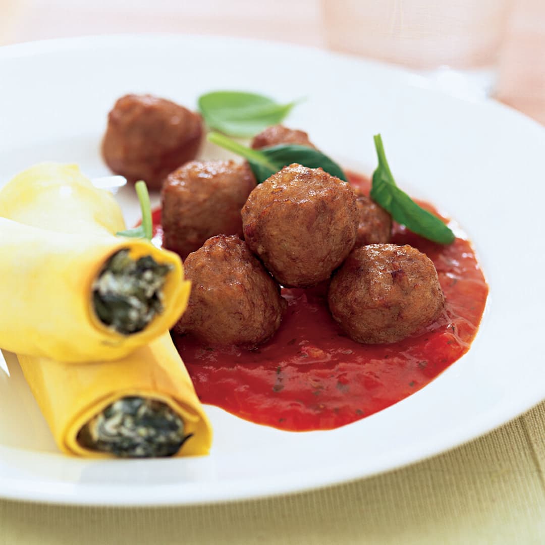 Köttbullar med spenat- och färskostcannelloni